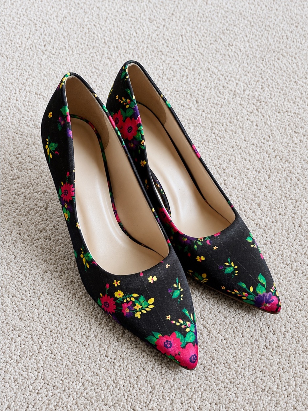 Hmong Vintage-Inspired Floral Pointed Toe Heels – Size 38